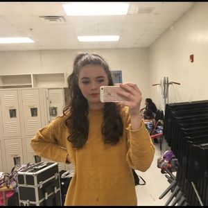 Meet your Posher, Abigail